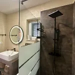 Lex Apartment Split