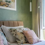 Lex Apartment *